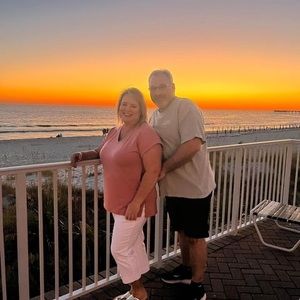 Meet your Posher, Stefanie collett